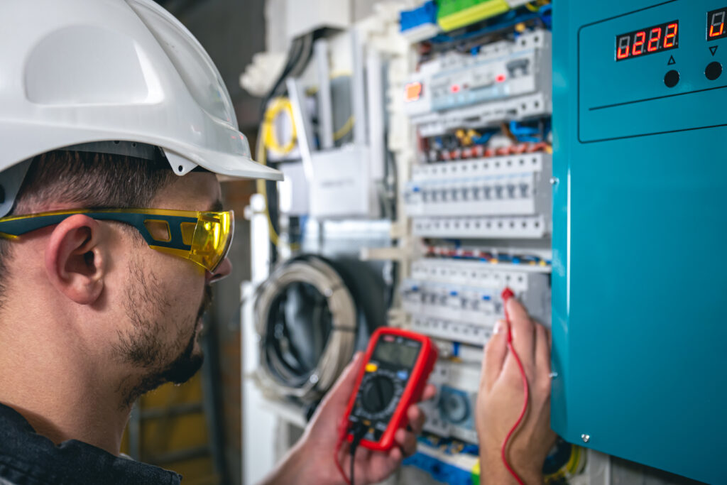 man-an-electrical-technician-working-in-a-switchb-2025-03-17-20-02-19-utc-1024x683